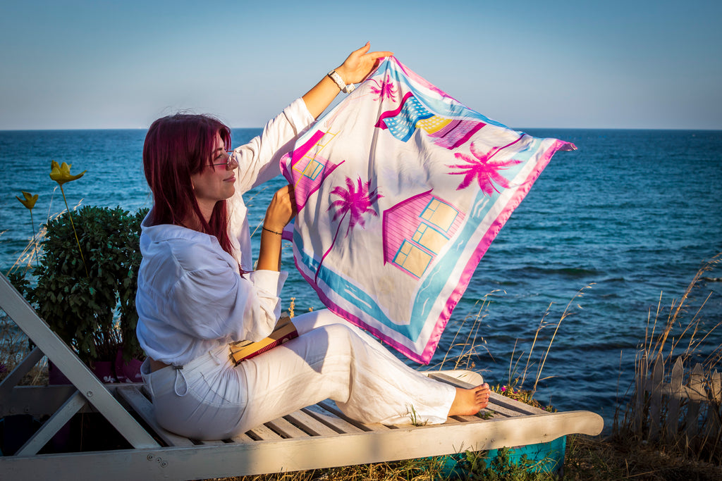 Сатенен шал "Pink Summer"