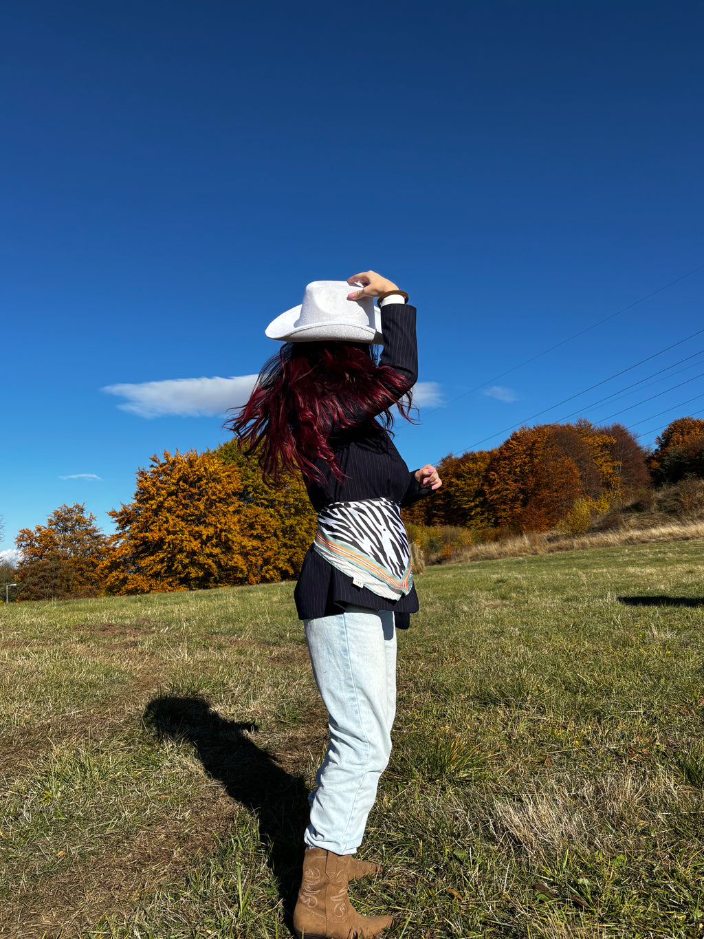 Сатенен шал “Wave of Stripes”