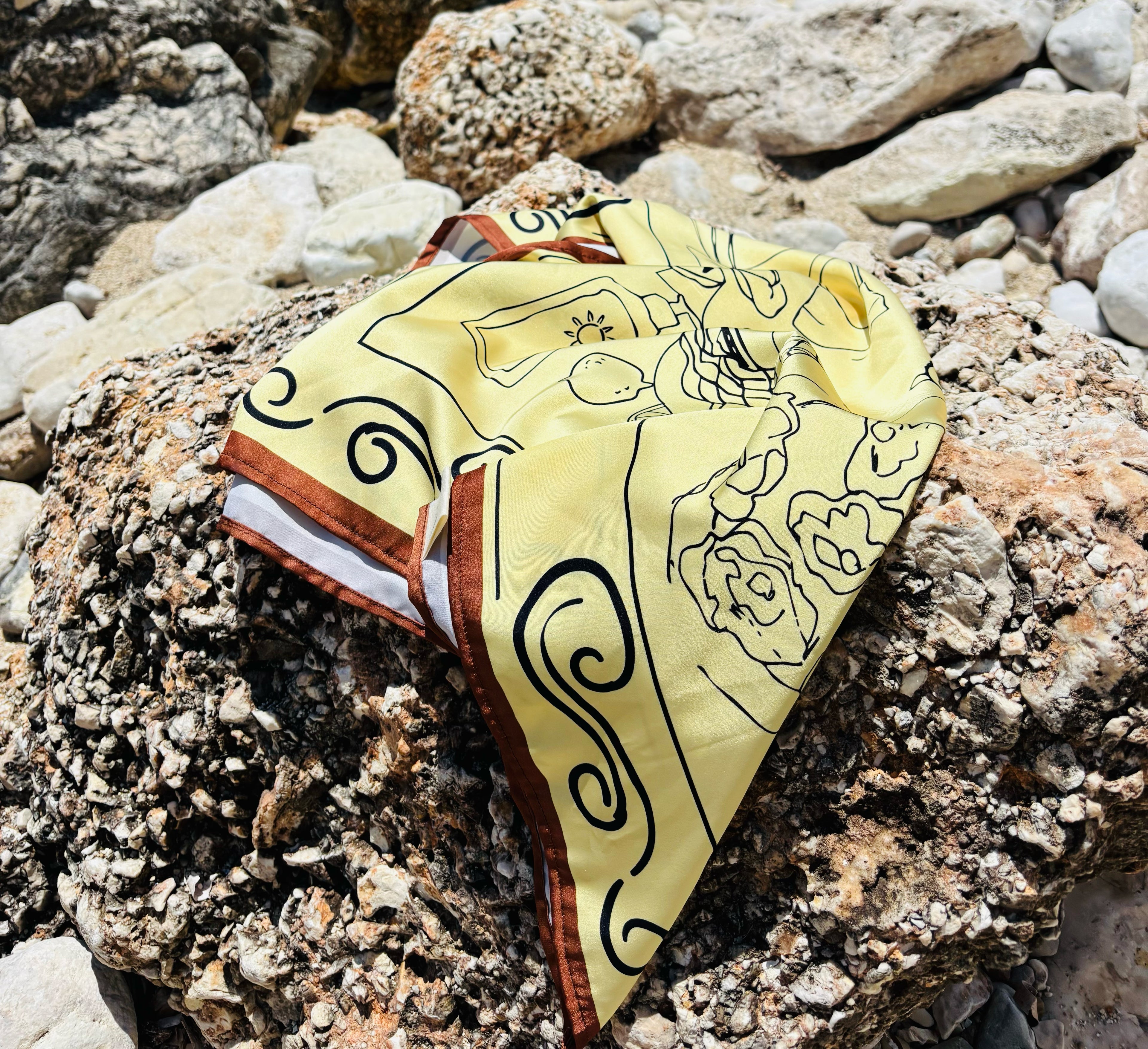 Сатенен шал “Summer Edit”