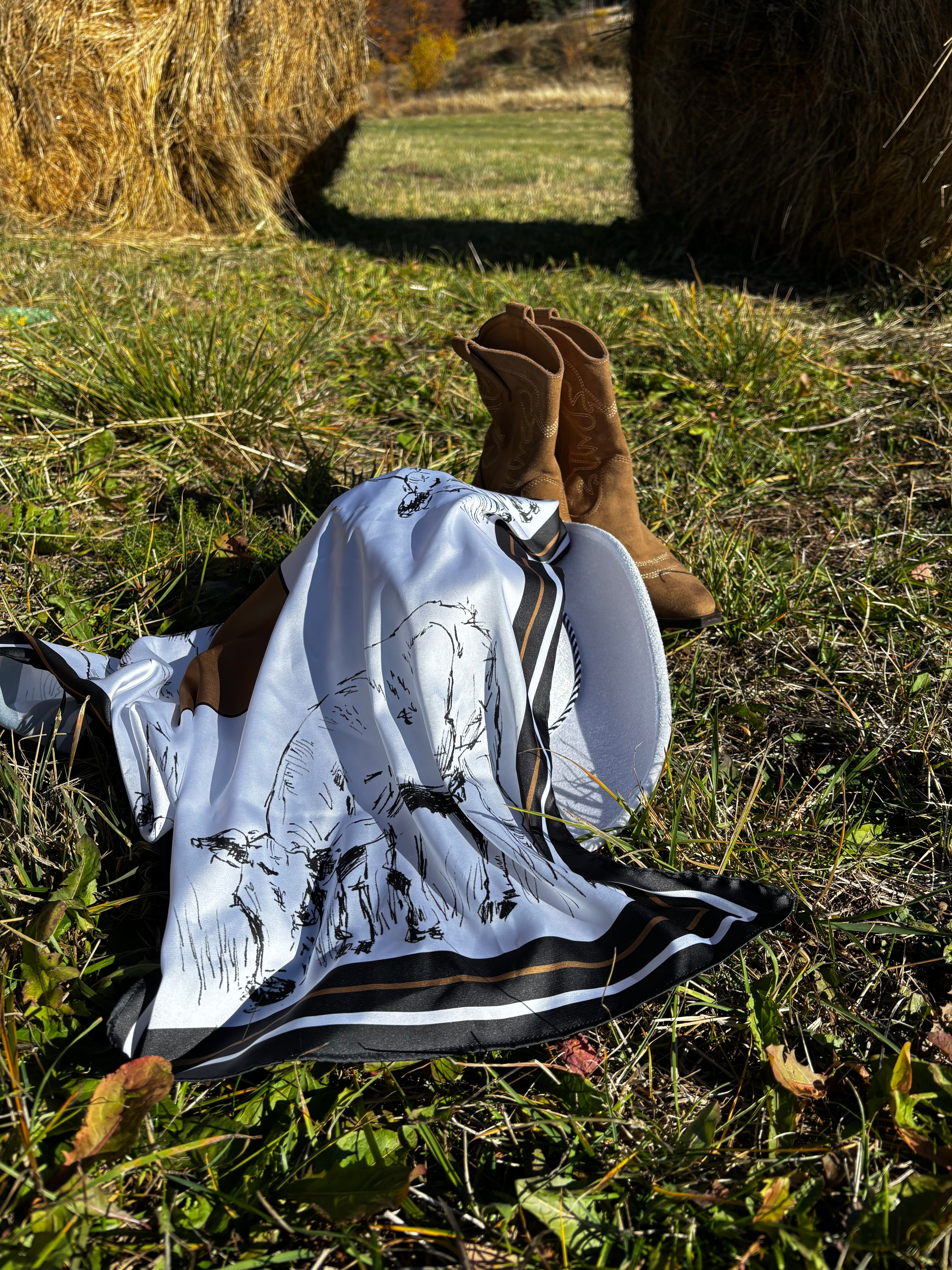 Сатенен шал "Art of Calm"