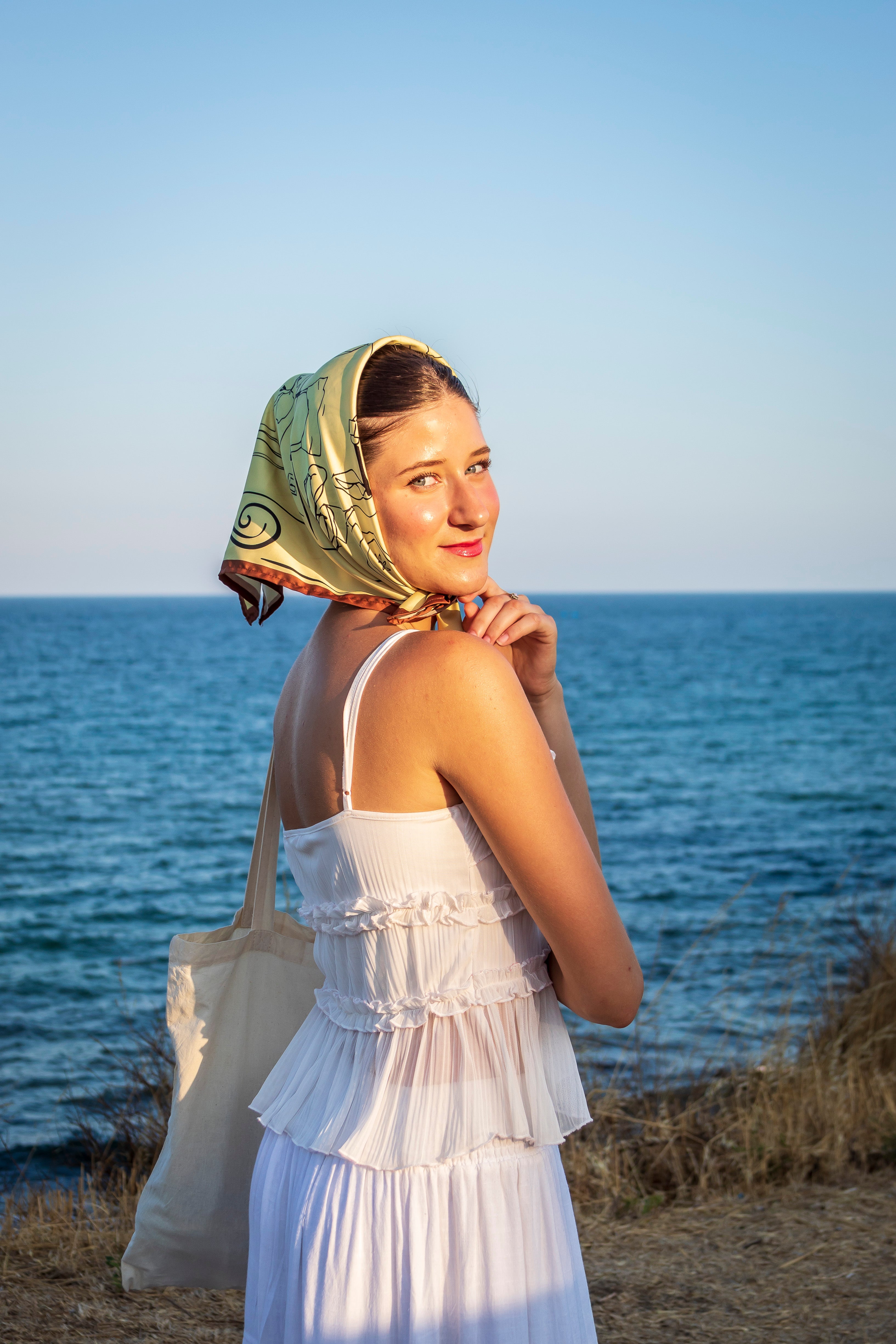 Сатенен шал “Summer Edit”