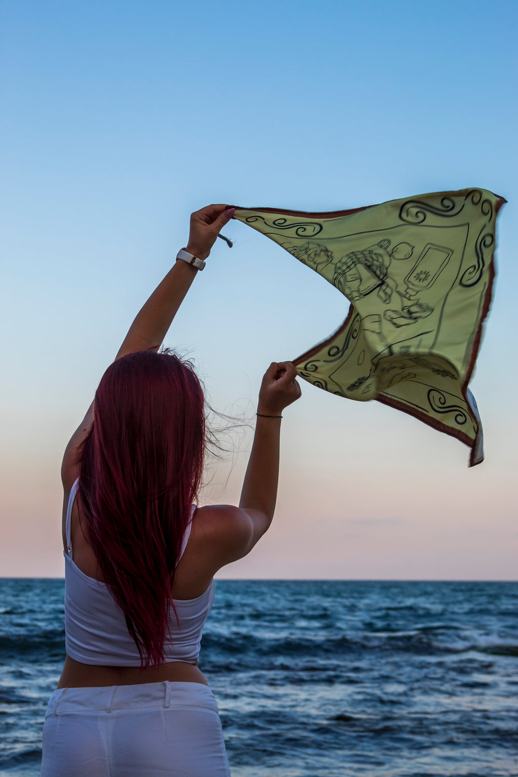 Сатенен шал “Summer Edit”