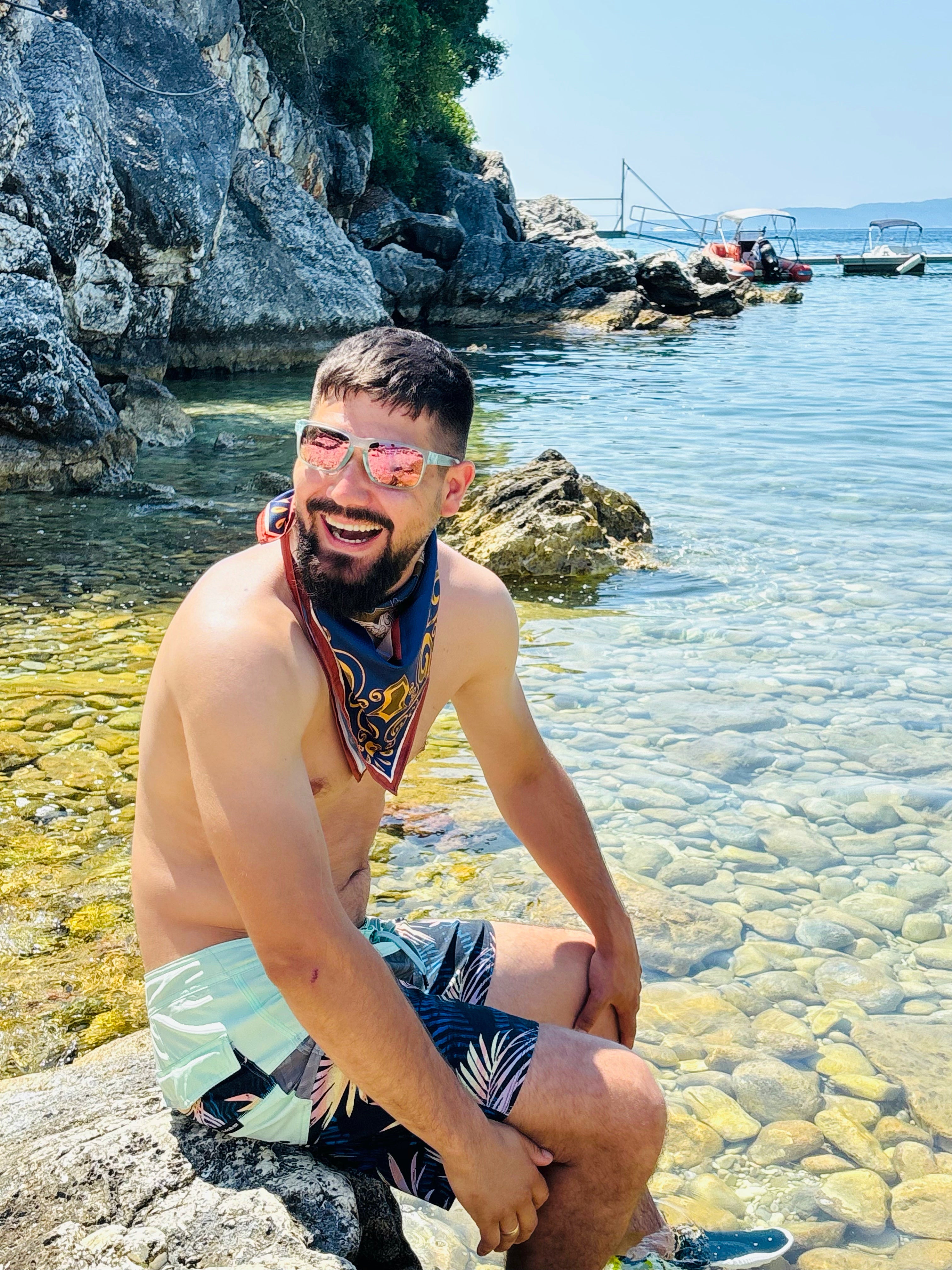 Сатенен шал “Anchored Soul”