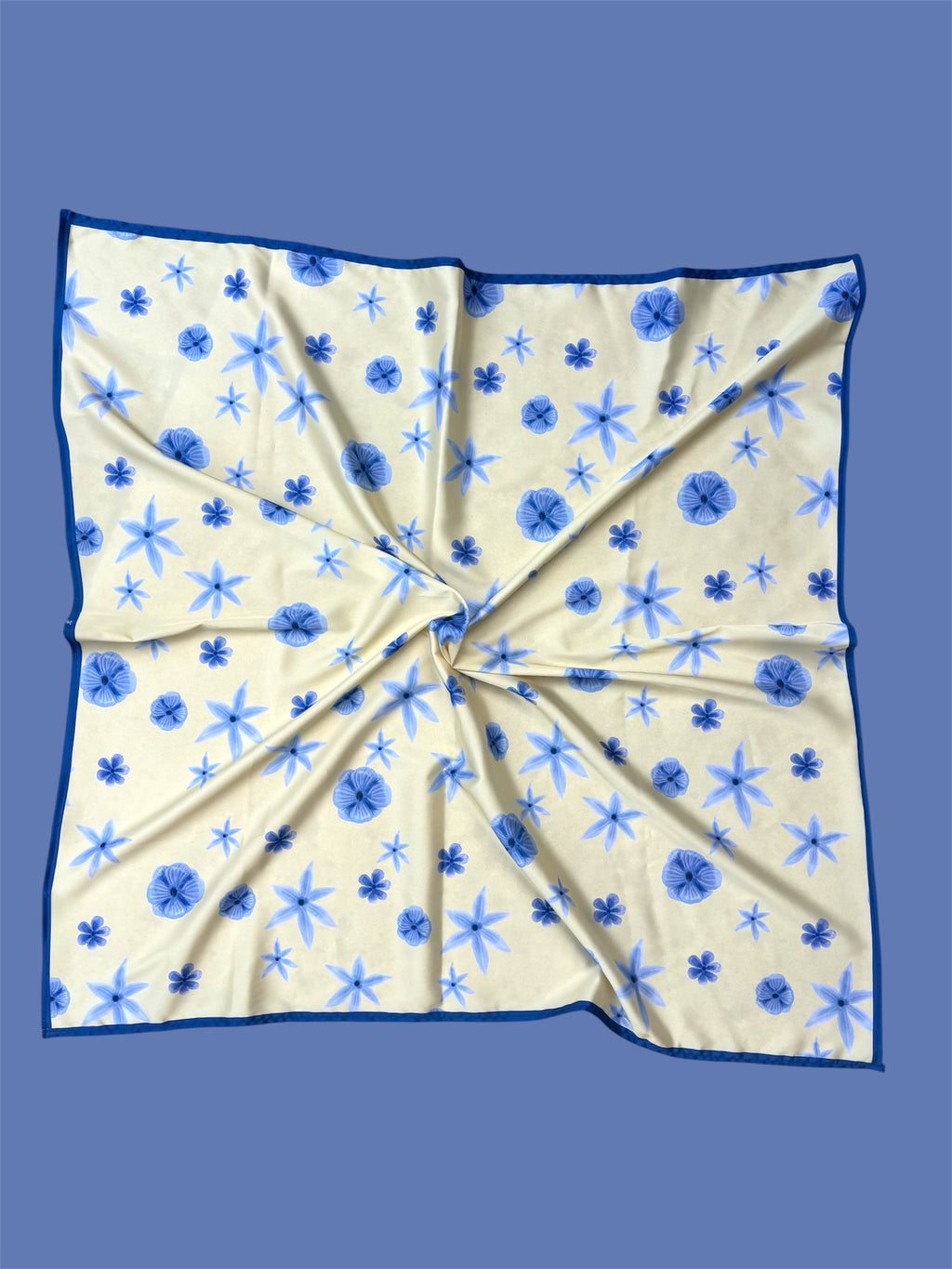 Сатенен шал “Blue garden”